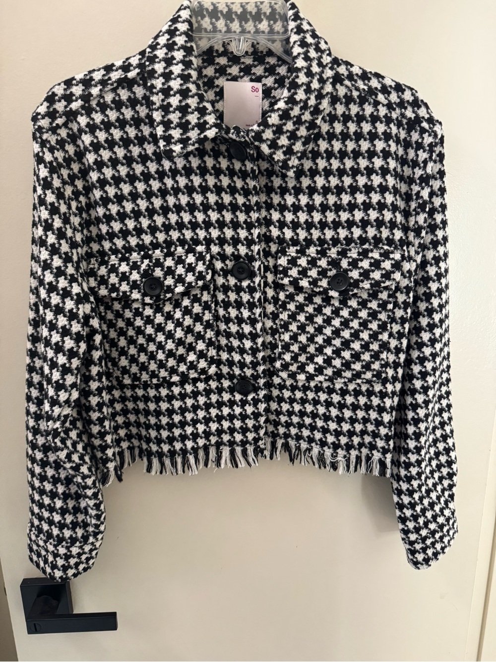 SO Black & White Houndstooth Cropped Blazer